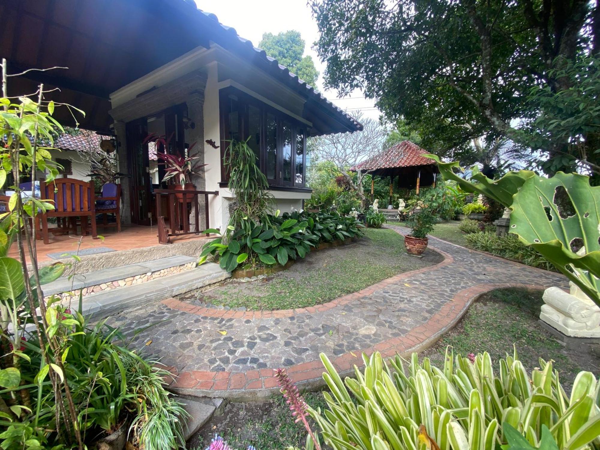 Bali Barn Village Munduk (Bali) Exterior photo